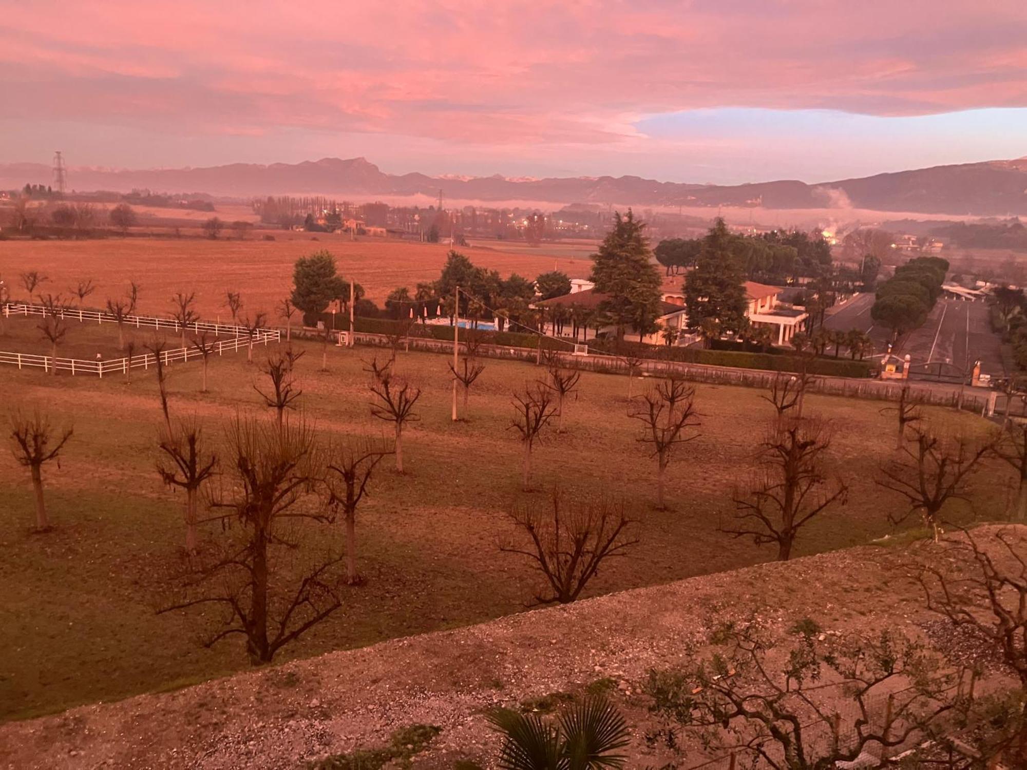 B&B Il Tramonto パストレンゴ エクステリア 写真